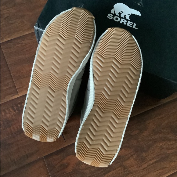 SOREL OUT N ABOUT PLUS MID BOOTIES - NEW❣️ - Picture 12 of 14